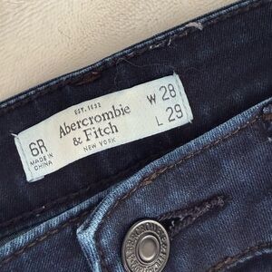 Abercrombie & Fitch Women's Navy Cropped Jeans